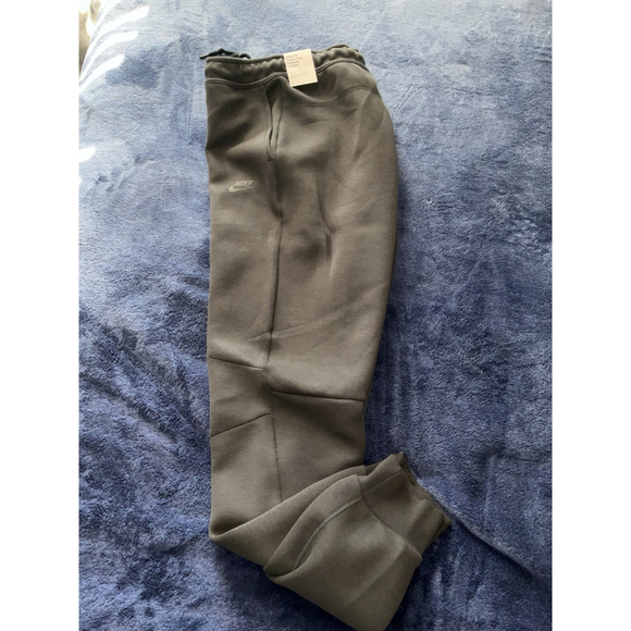 Nike Sportswear Tech Fleece Anthracite/Black Men's Joggers Size LT FB8002-060 - Picture 2 of 8